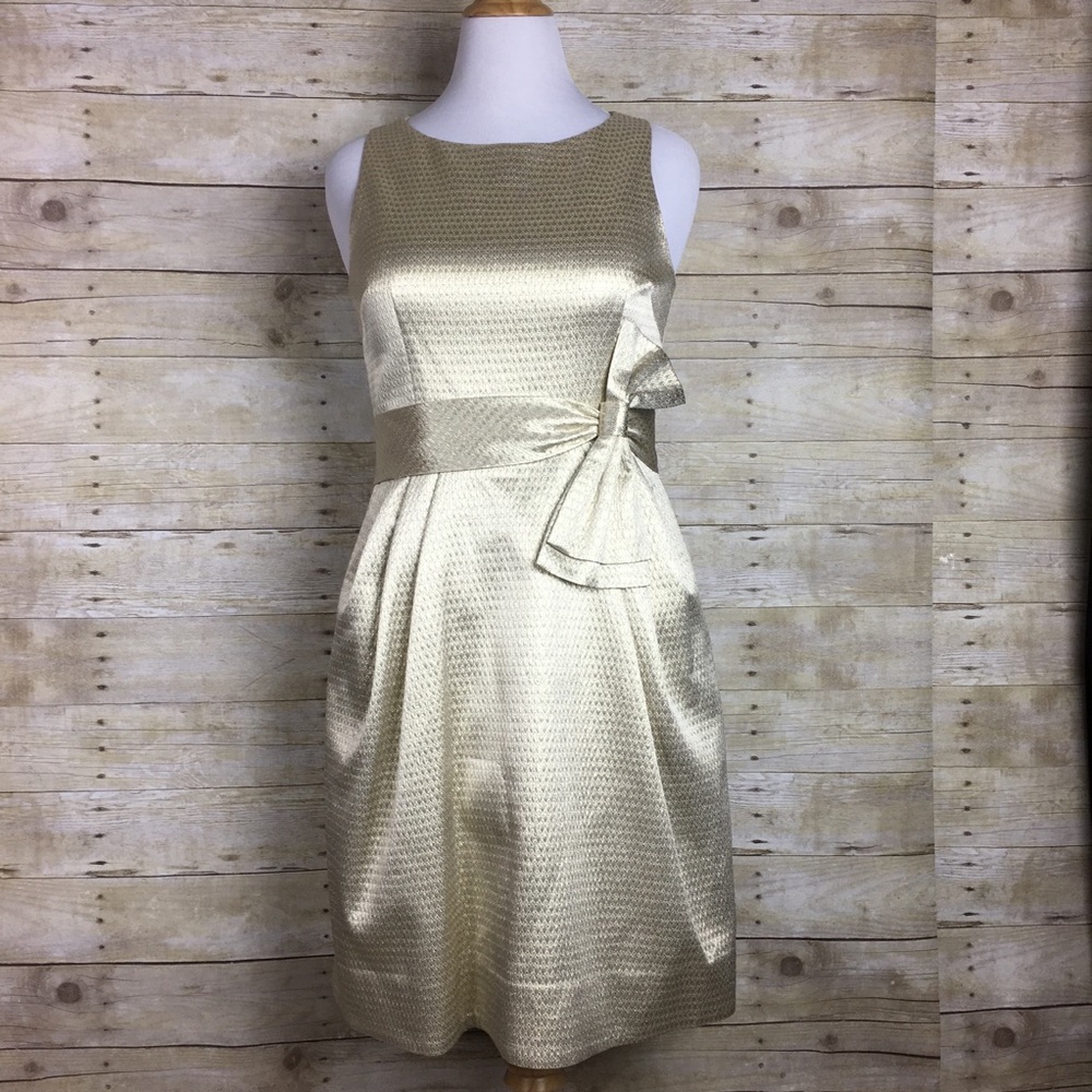 Eliza J. Gold Metallic Dress w/ pockets Size 12